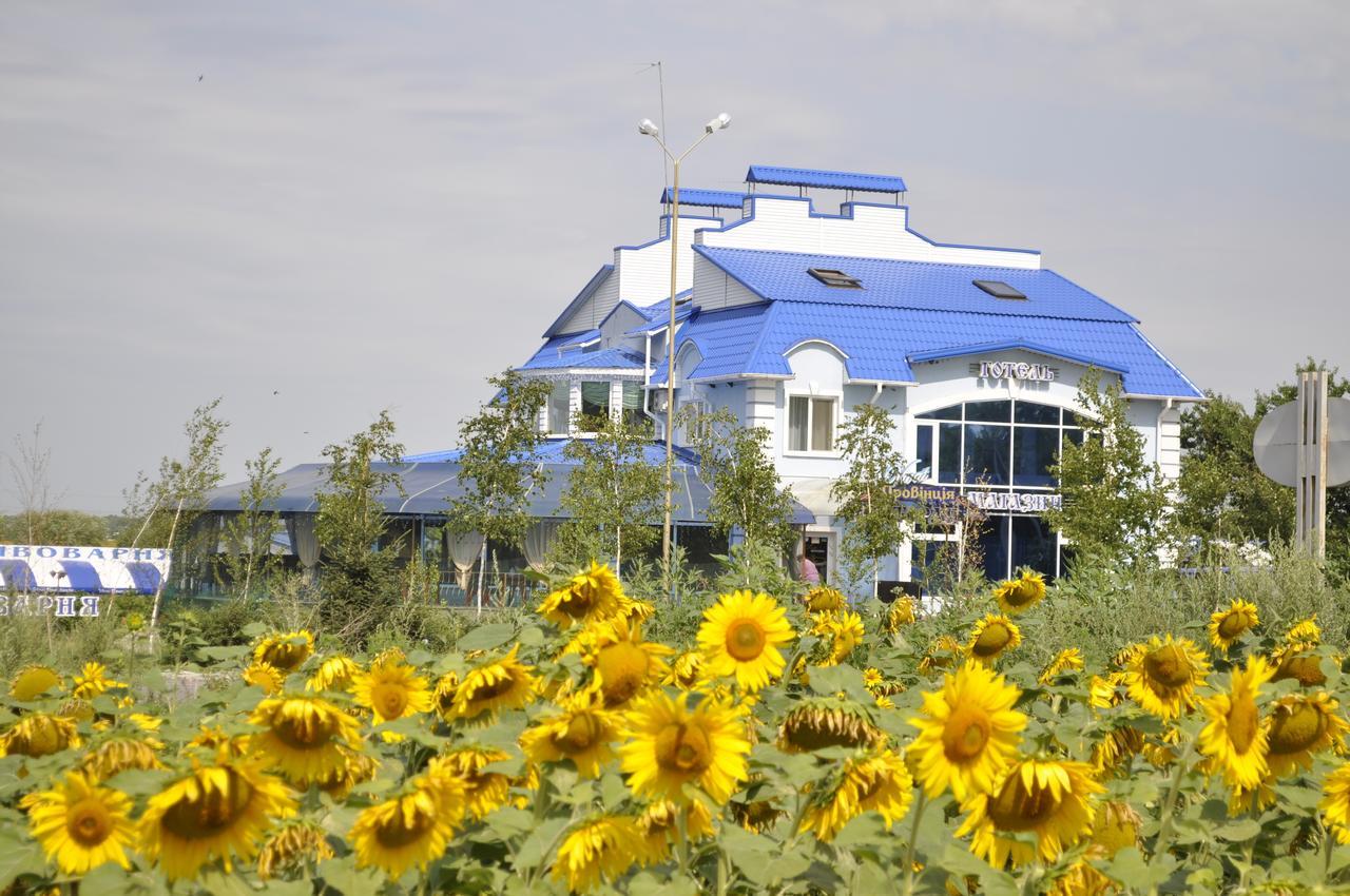 Hotel Vivat Provincia Takhtaulove Bagian luar foto