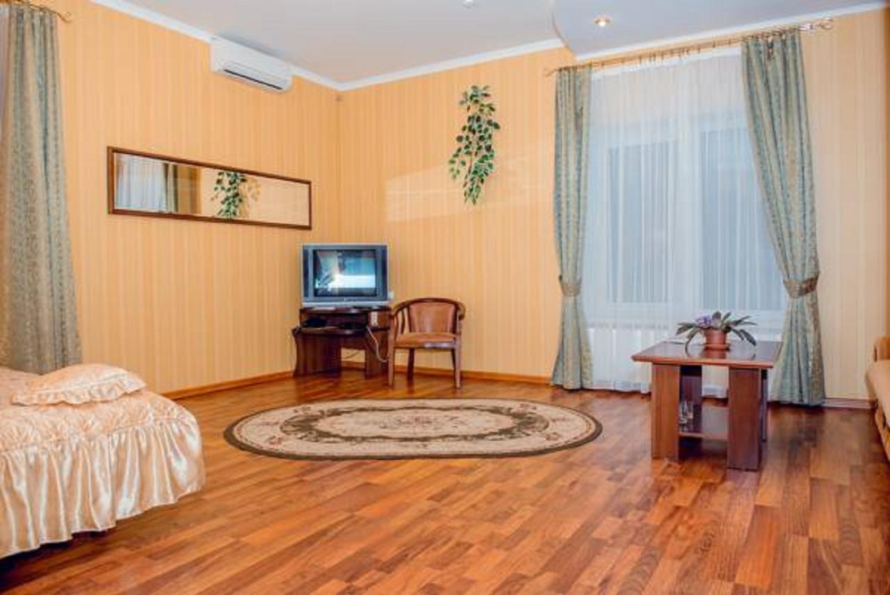 Hotel Vivat Provincia Takhtaulove Ruang foto
